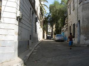 la cite Perret l'entree du parking cote rue Lavigerie 